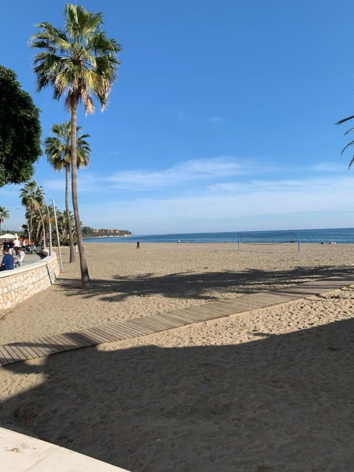 Beachfront Estepona Center 外观 照片