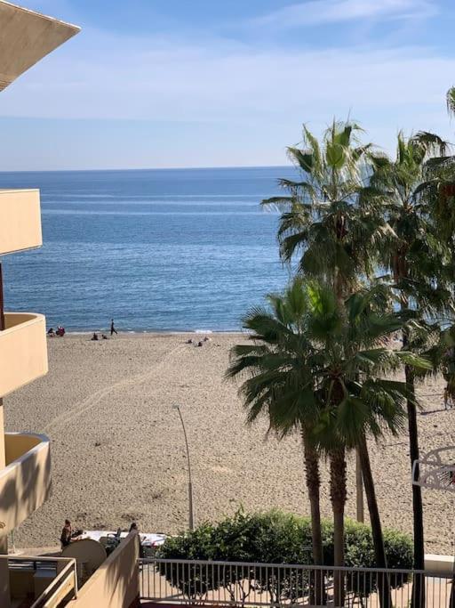 Beachfront Estepona Center 外观 照片